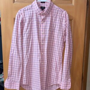J. Crew Men’s Pink and Blue Checkered Button Down Shirt🔥